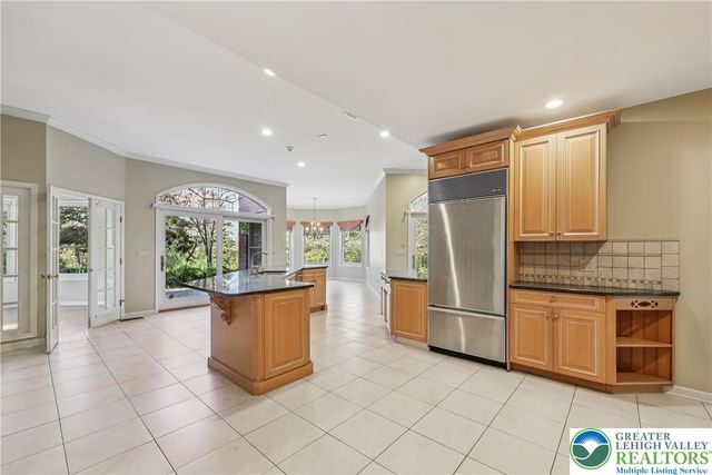 441 Hidden Lake Drive, Middle Smithfield Twp, PA 18302