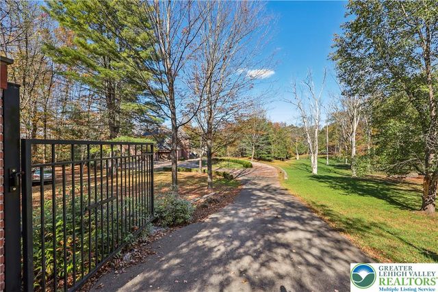 441 Hidden Lake Drive, Middle Smithfield Twp, PA 18302