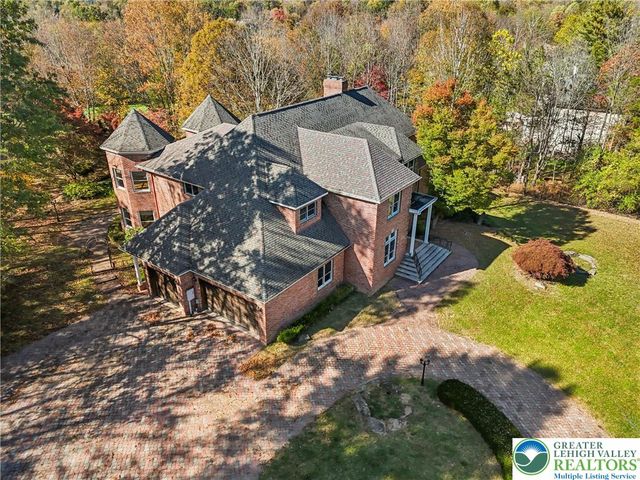 441 Hidden Lake Drive, Middle Smithfield Twp, PA 18302