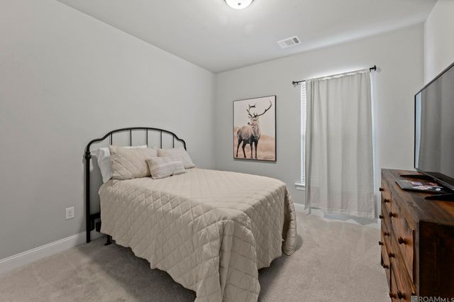 17420 Castle Dr, Prairieville, LA 70769