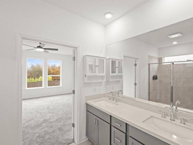 424 Spindrift LN, Leander, TX 78641