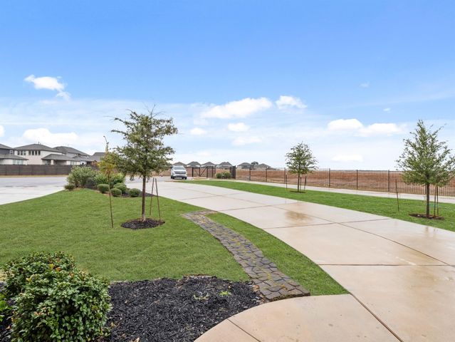 424 Spindrift LN, Leander, TX 78641