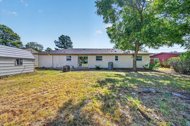 108 Rosedale Avenue, Keene, TX 76059