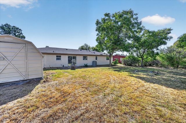 108 Rosedale Avenue, Keene, TX 76059