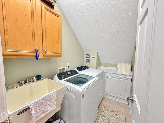 7327 Catboat Court, Fishers, IN 46038