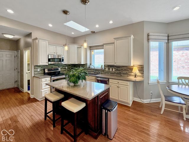 7327 Catboat Court, Fishers, IN 46038