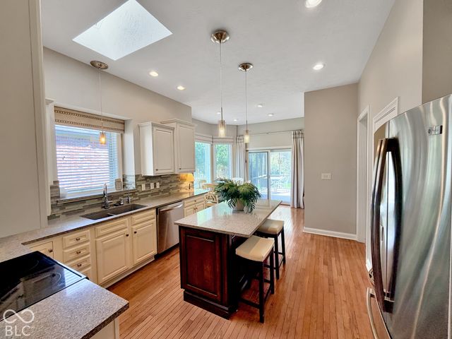 7327 Catboat Court, Fishers, IN 46038