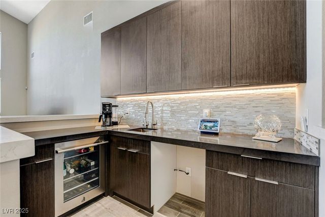 6184 Willow Rock Street, Las Vegas, NV 89135