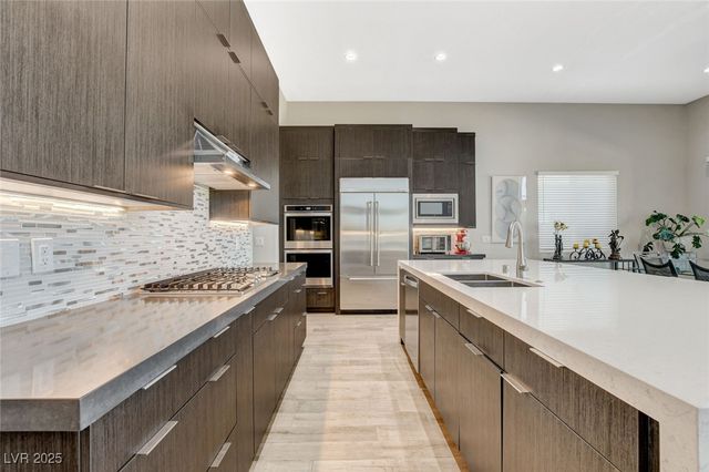 6184 Willow Rock Street, Las Vegas, NV 89135