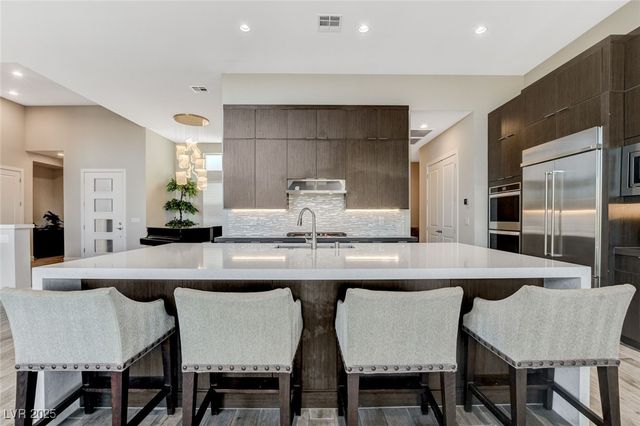 6184 Willow Rock Street, Las Vegas, NV 89135