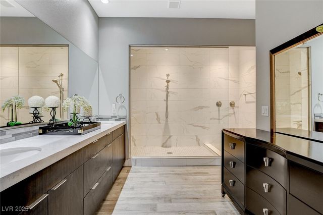 6184 Willow Rock Street, Las Vegas, NV 89135