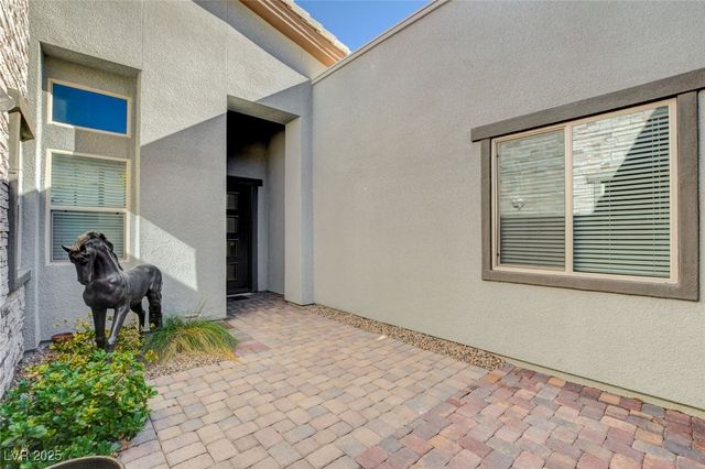 6184 Willow Rock Street, Las Vegas, NV 89135