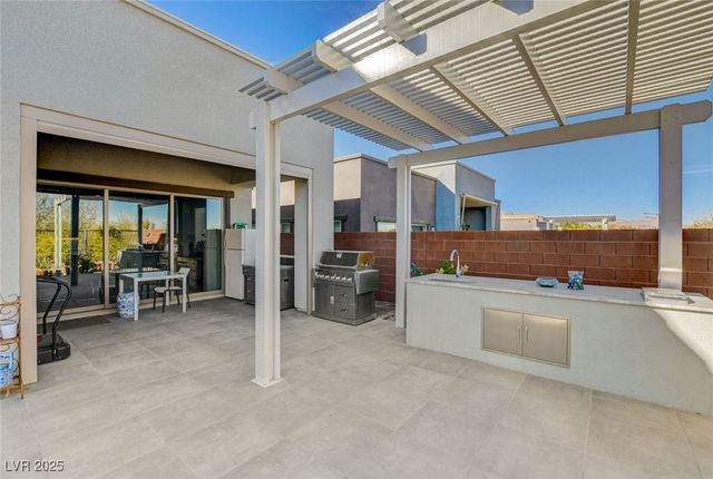 6184 Willow Rock Street, Las Vegas, NV 89135