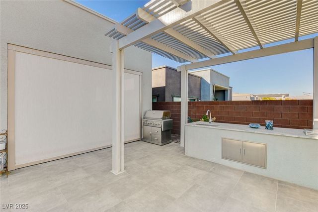 6184 Willow Rock Street, Las Vegas, NV 89135