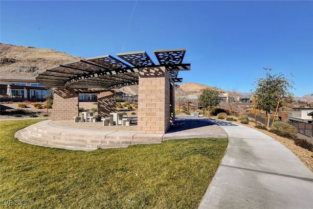 6184 Willow Rock Street, Las Vegas, NV 89135