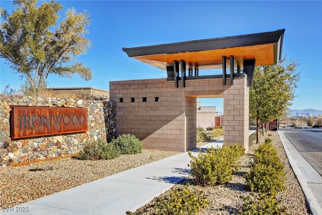 6184 Willow Rock Street, Las Vegas, NV 89135