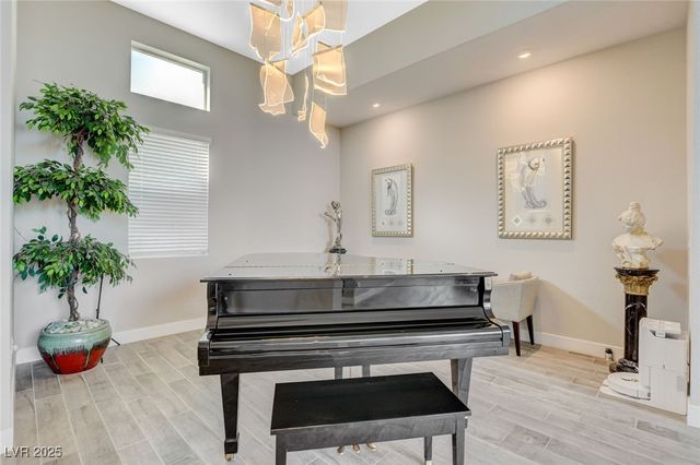 6184 Willow Rock Street, Las Vegas, NV 89135