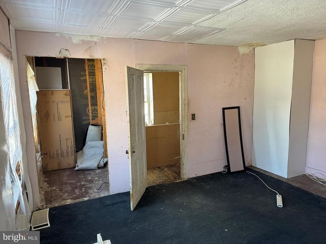 212 S MAIN ST, Clayton, DE 19938