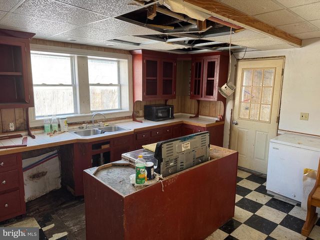 212 S MAIN ST, Clayton, DE 19938