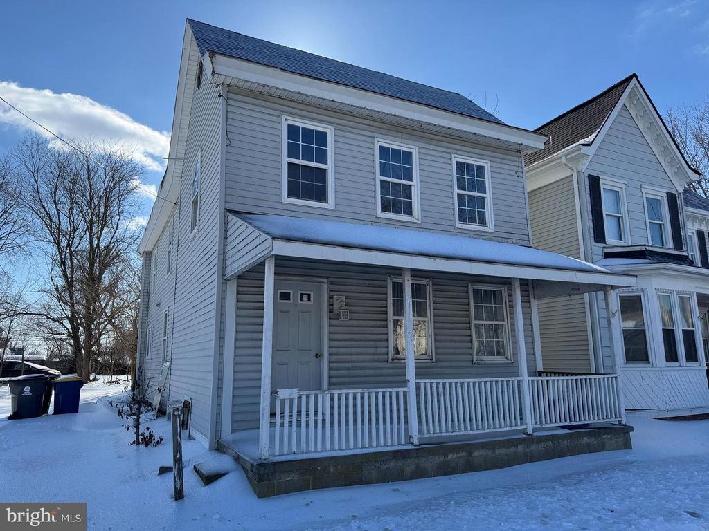 212 S MAIN ST, Clayton, DE 19938