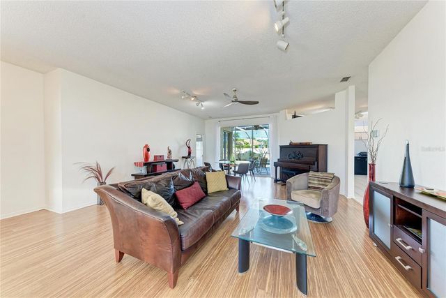 7207 38TH COURT E, Sarasota, FL 34243