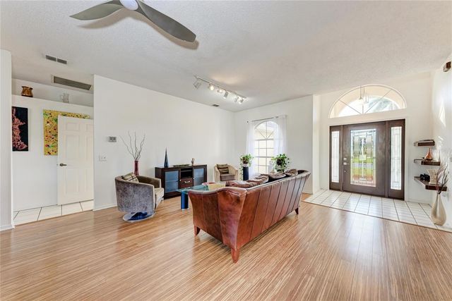 7207 38TH COURT E, Sarasota, FL 34243