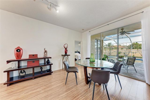 7207 38TH COURT E, Sarasota, FL 34243