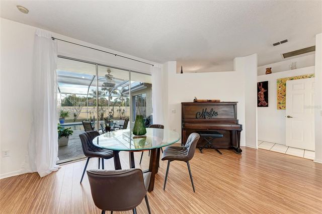 7207 38TH COURT E, Sarasota, FL 34243