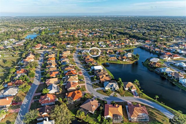 7207 38TH COURT E, Sarasota, FL 34243