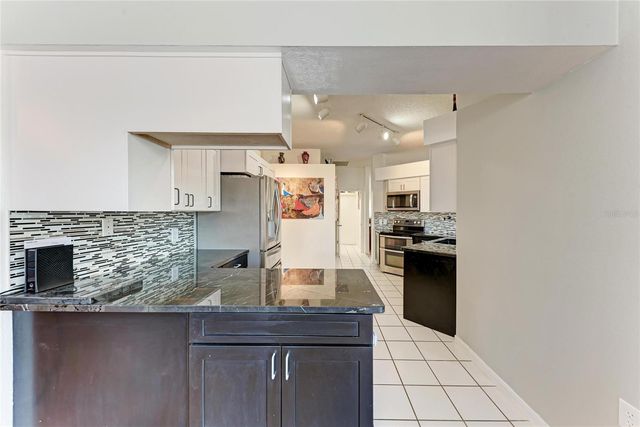 7207 38TH COURT E, Sarasota, FL 34243