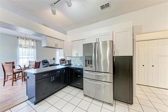 7207 38TH COURT E, Sarasota, FL 34243