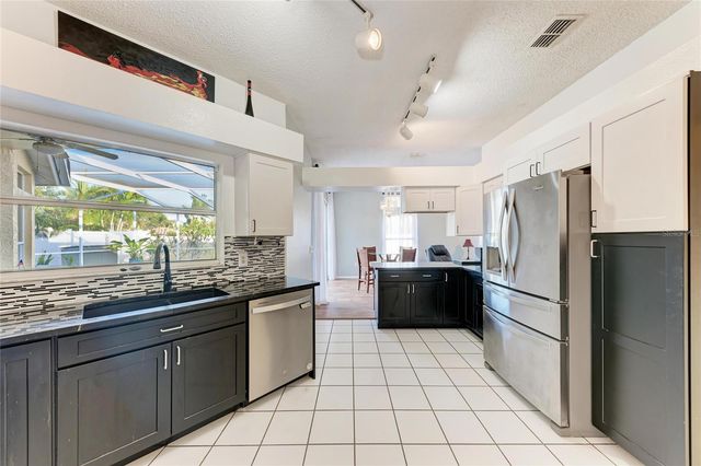 7207 38TH COURT E, Sarasota, FL 34243