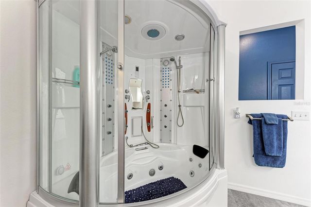 7207 38TH COURT E, Sarasota, FL 34243