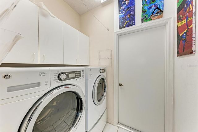 7207 38TH COURT E, Sarasota, FL 34243