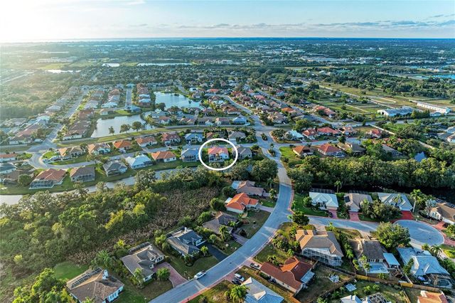 7207 38TH COURT E, Sarasota, FL 34243