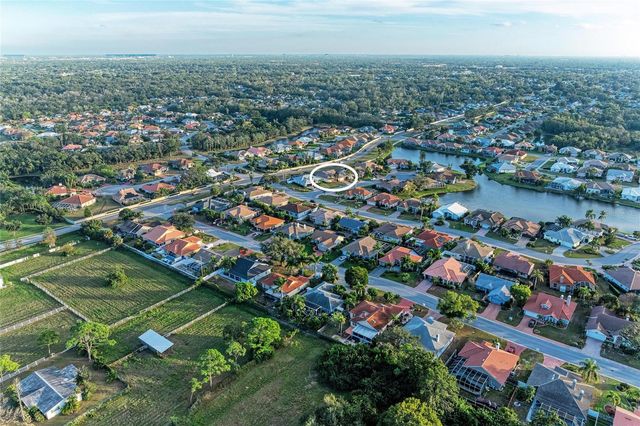 7207 38TH COURT E, Sarasota, FL 34243