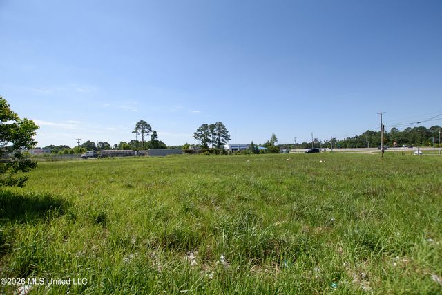 3920 Mississippi 63, Moss Point, MS 39563
