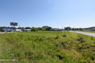 3920 Mississippi 63, Moss Point, MS 39563