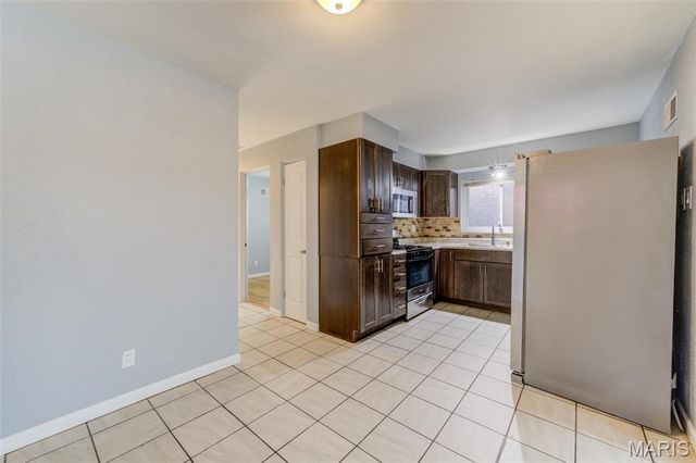 125 Koeln Avenue, St Louis, MO 63111