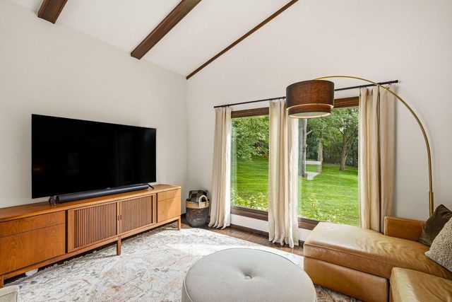 N9W31083 Concord COURT, Delafield, WI 53018