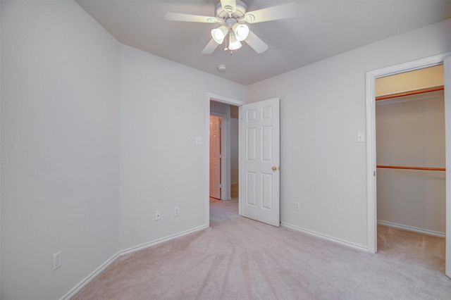 5723 Vinemont Lane, Houston, TX 77084