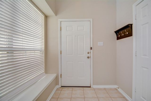 5723 Vinemont Lane, Houston, TX 77084