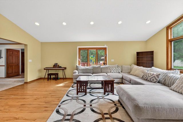 62 E Prospect COURT, Hartford, WI 53027