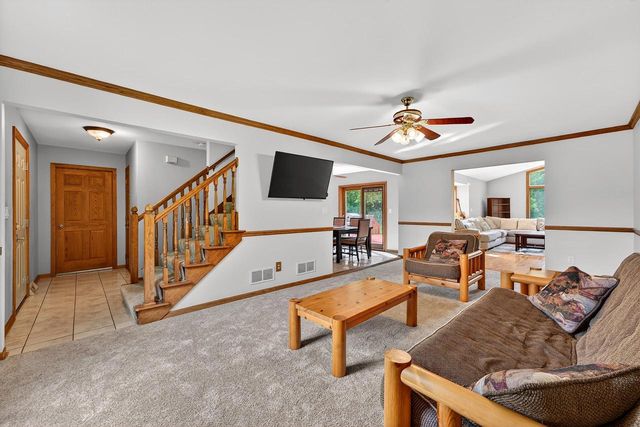 62 E Prospect COURT, Hartford, WI 53027