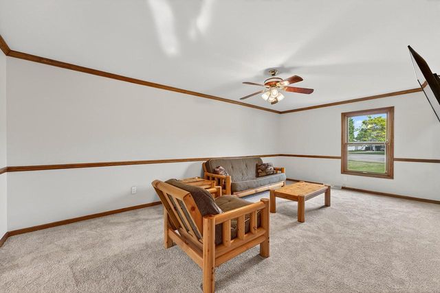 62 E Prospect COURT, Hartford, WI 53027