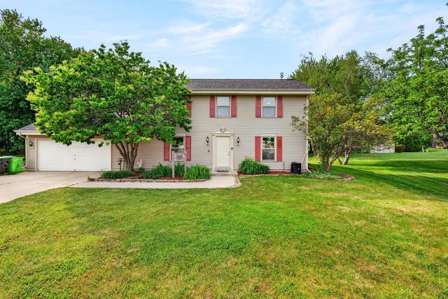 62 E Prospect COURT, Hartford, WI 53027