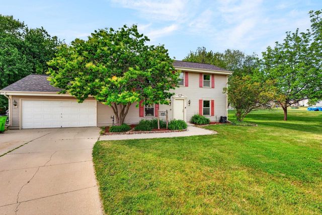 62 E Prospect COURT, Hartford, WI 53027