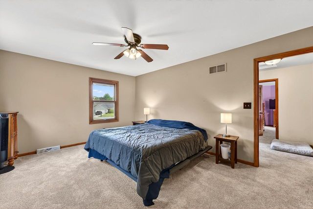 62 E Prospect COURT, Hartford, WI 53027