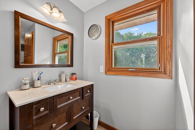 62 E Prospect COURT, Hartford, WI 53027