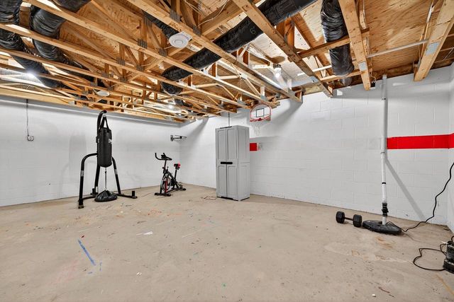 62 E Prospect COURT, Hartford, WI 53027